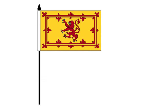 Rampant Lion  (Desk Flag)